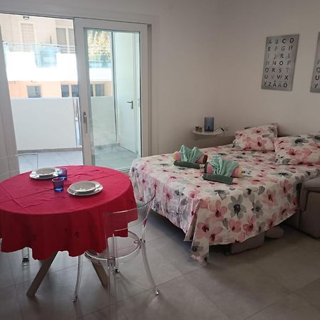 Pm 75 Via Pablo Neruda Guest House Ρώμη Εξωτερικό φωτογραφία
